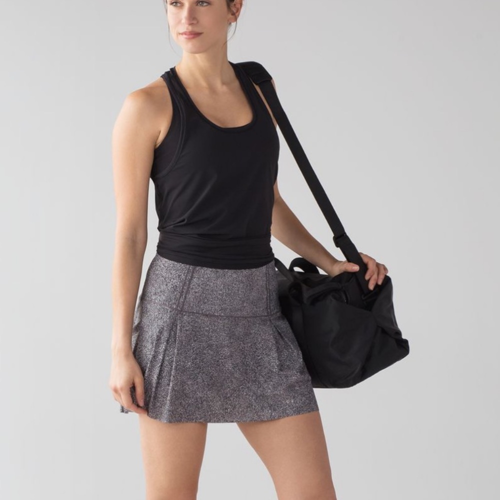Lululemon Lost In Pace Skirt Sea Spray Alpine White Dark Chrome / Black